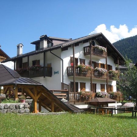 Albergo Ombrettola ฟัลกาเด ภายนอก รูปภาพ